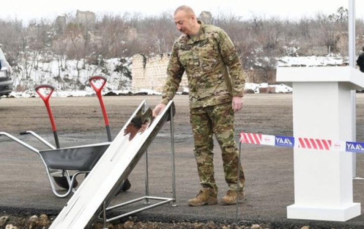 Prezident Füzulinin Qoçəhmədli və Cuvarlı kəndlərinin təməlini qoydu