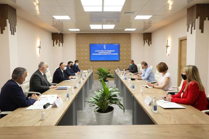 AQTA sədri "Rosselxoznadzor"un nümayəndə heyətini qəbul edib