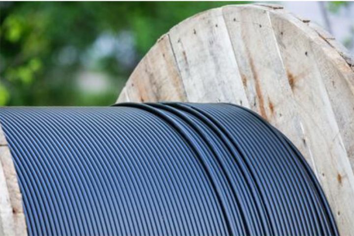 Azad İqtisadi Zonaya telefon kabellərinin çəkilişi  təxminən 3 milyon manata başa gələcək