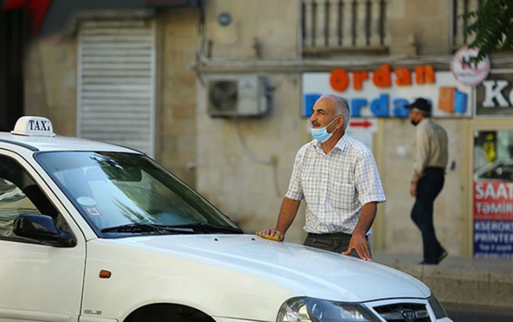 Taksi sürücülərinin vaksin pasportu belə yoxlanılacaq - Rəsmi