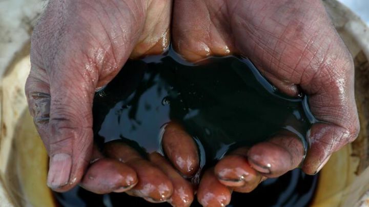 Məşhur bank neft qiyməti proqnozunu artırdı - 90 DOLLAR