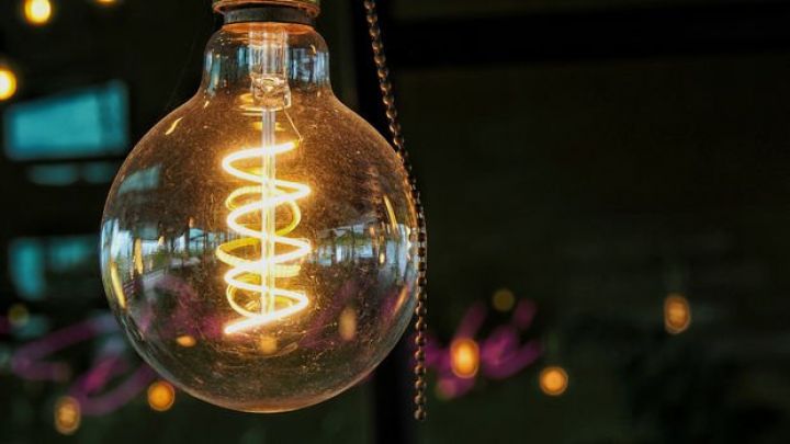 Avropada elektrik enerjisi qiymətləri rekord qırdı