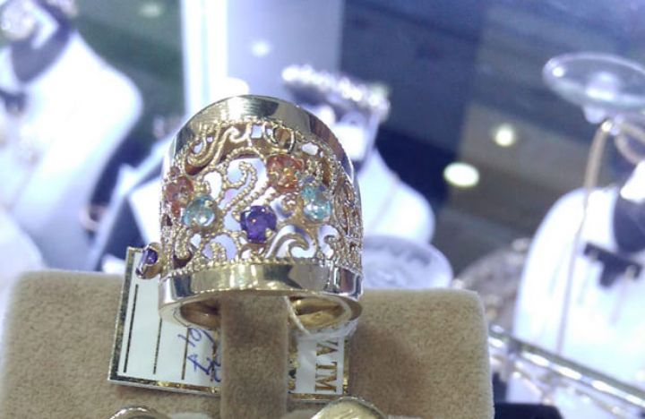 20 qram qızılın v 0,5 karat almazın aksiz ödəmədən idxalına güzəşt ləğv edilir