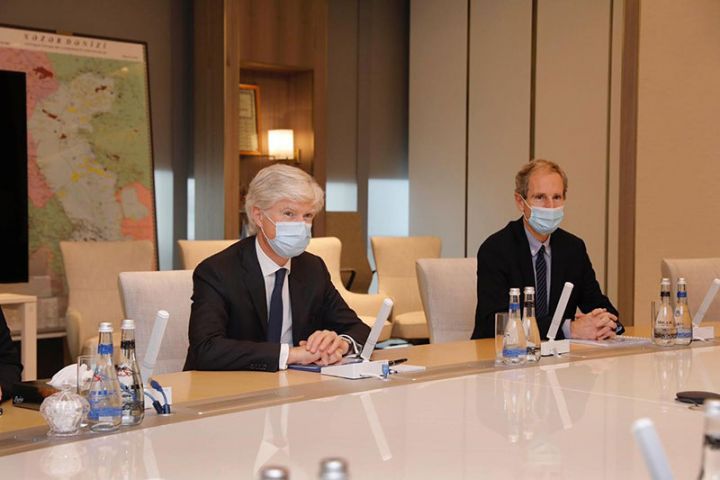 TOTAL şirkətinin yeni vitse-prezidenti SOCAR-a təqdim olundu