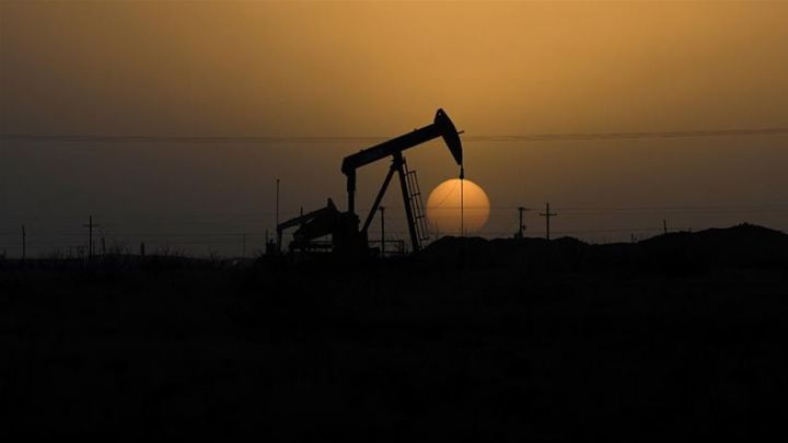 Neft 6 faizdən çox bahalaşdı