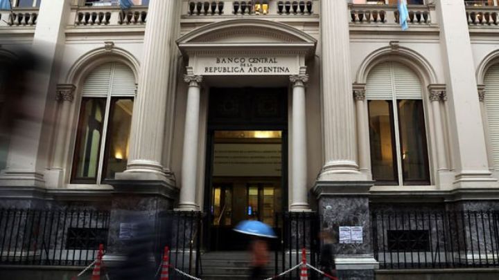 Peru və Argentina faiz dərəcələrini artırdı