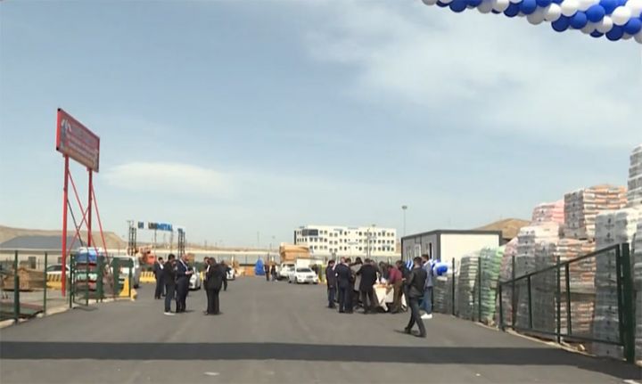 Tikinti materiallarının birinci əl olaraq satıldığı bazar istifadəyə verildi