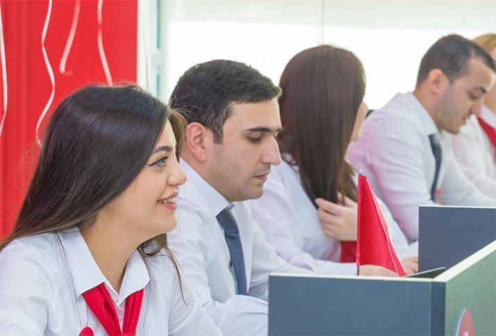 Mobil operator ən böyük satış və xidmət mərkəzini tamamilə yeni konsepsiyada istifadəyə verib