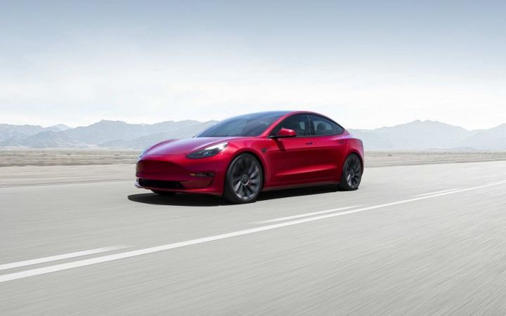 Tesla Çində 430 mindən çox avtomobili geri çağıracaq