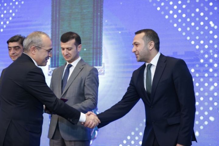 "Qardaşlar Mebel" şirkətinin təsisçisinə “Tərəqqi”medalı təqdim olundu