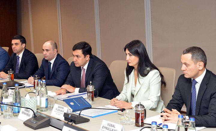 Vergi Xidmətinin rəisi bankların nümayəndələrilə görüşüb - MÜZAKİRƏ OLUNAN MƏSƏLƏLƏR