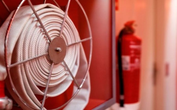 Təhsil Nazirliyi bu şirkətdən 15 milyon manatlıq yanğın mühafizə sistemləri aldı