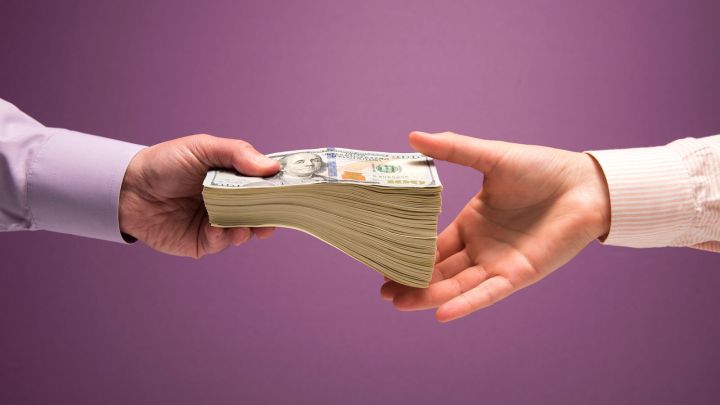 Azərbaycanda biznes kredit almağı azaldıb - BİZNESİN BORCU AZALIB, ƏHALİNİN BORCU ARTIB