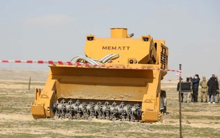 Azərbaycan Ukraynaya minatəmizləmə maşınları verəcək