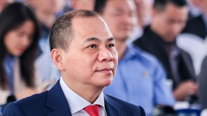 Vyetnamın ən varlı adamının sərvəti 2 gündə "əriyib"