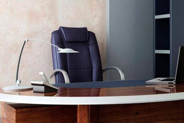 “Azmikroinvest”in rəhbəri şirkətdən ayrılıb