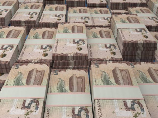 Azərbaycanda pul bazası azalıb