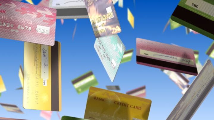 Azərbaycan BOKT-ları kredit kartı buraxa biləcək