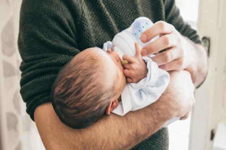 Ödənişli atalıq məzuniyyətinin Azərbaycanda qanunvericiliyə salınmasını tövsiyə edildi