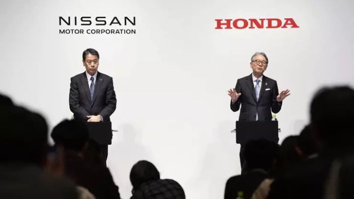 Honda və Nissan birləşmək üçün danışıqlar aparır