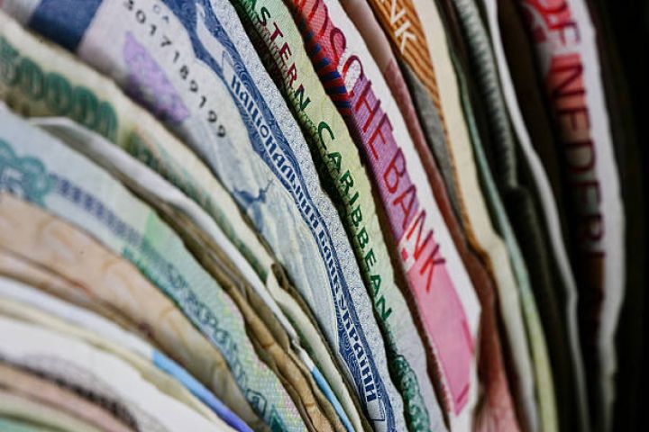 Rəsmi məzənnələr açıqlandı