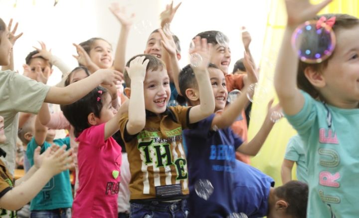 Embawood əməkdaşları Uşaq Evini ziyarət edib