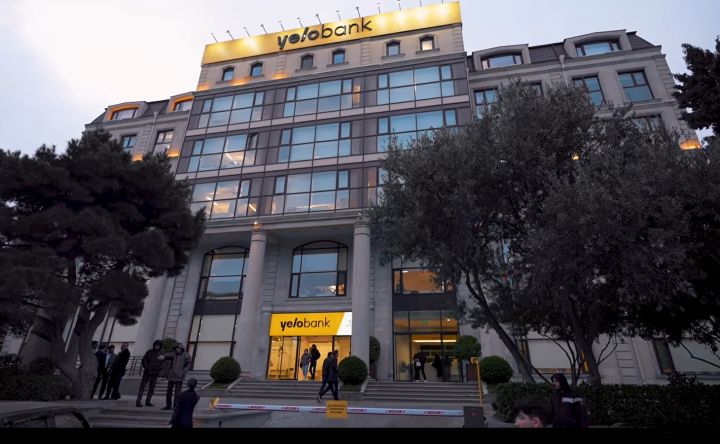 "Yelo Bank"dan yarım milyard manatdan çox vəsait çıxarılıb