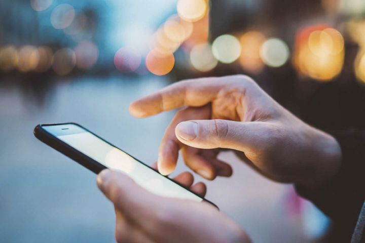 Mobil operatorlar müştərilərin kredit tarixçələrini onların razılığı olmadan kredit bürolarına təqdim edə biləcək