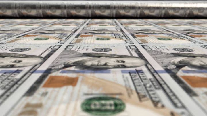 Banklara dollar satıldı - VALYUTA SATILDI