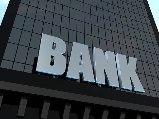 Azərbaycan banklarının qazancı azalır