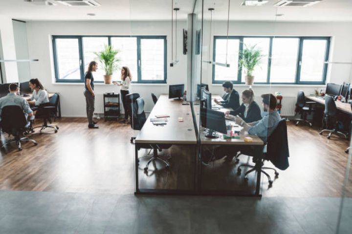 Azərbaycan bankının işçilərinin sayı 4 min nəfərə yaxınlaşıb