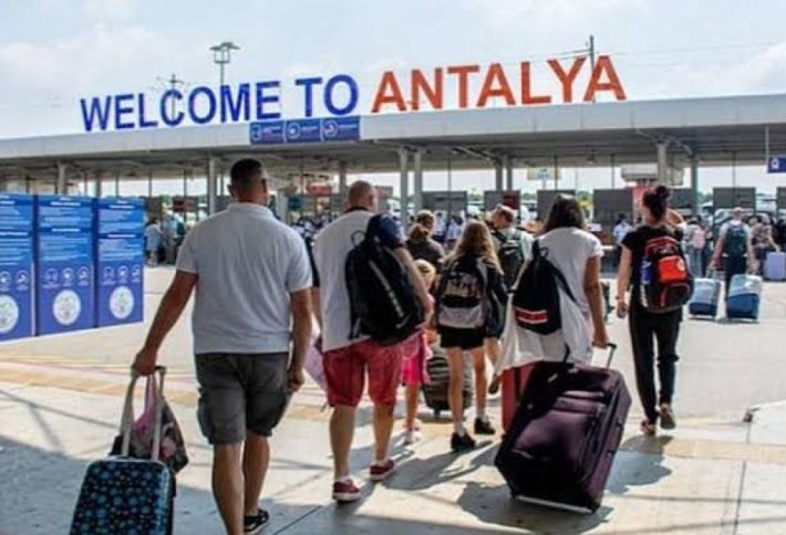 Antalya turist sayına görə daha bir rekorda imza atıb