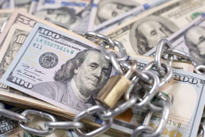 Dolların sabah üçün rəsmi məzənnəsi müəyyən olunub