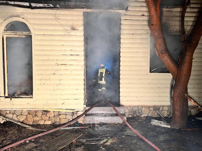 Restoran və ona bitişik fitnes klub yanıb - YENİ MƏLUMAT