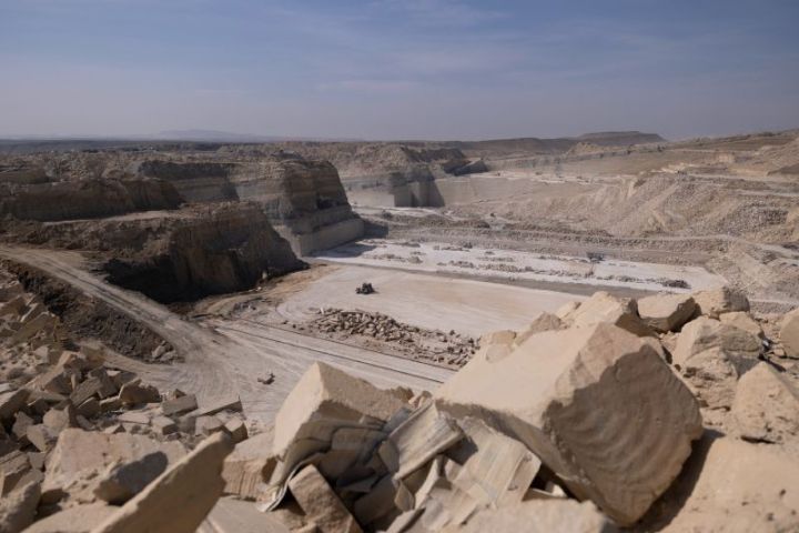 Mişardaşı karxanası və əhəngdaşı yataqlarına baxış keçirib