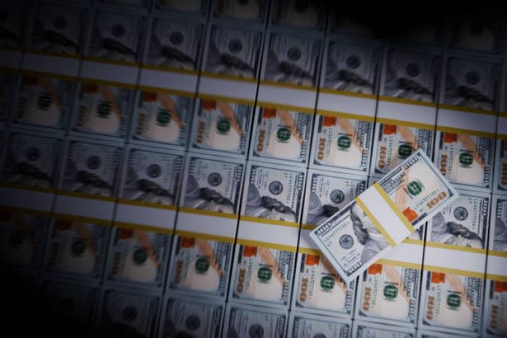 Azərbaycanın idxalı artıb, xarici ticarət saldosu azalıb