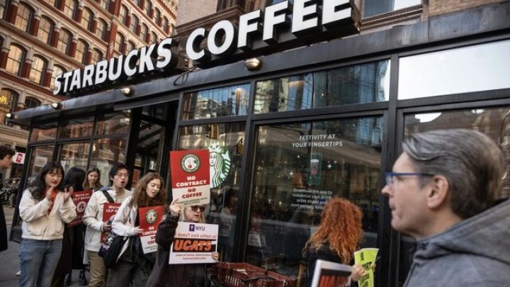 Starbucks-ın baristaları böyük aksiyaya hazırlaşır