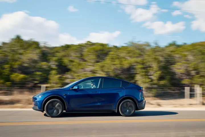 Tesla-nın “xalq avtomobillərinin” qiymətləri bəyənilmədi— yeni modellər gözlənildiyi qədər ucuz deyil