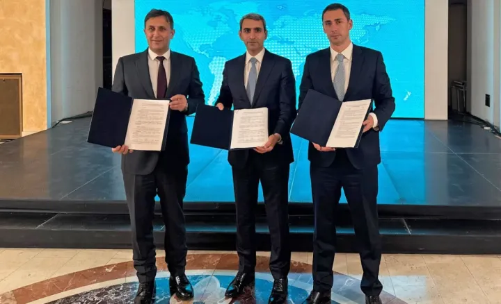 Bakı–Tbilisi–Qars dəmiryolu ilə yükdaşımalarla bağlı Anlaşma Memorandumu imzalanıb