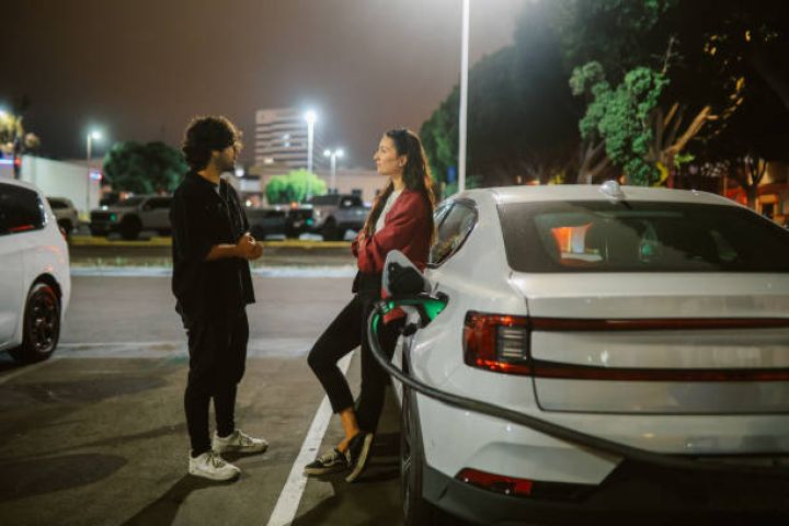 Elektrik və hibrid avtomobillərə güzəştlərin müddətinin uzadılması təklif edilir