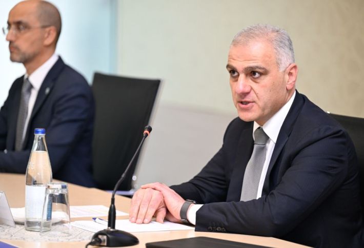 "Metronun 20 Yanvar stansiyası ətrafındakı sıxlığa qanunsuz daşımalar şərait yaradır"