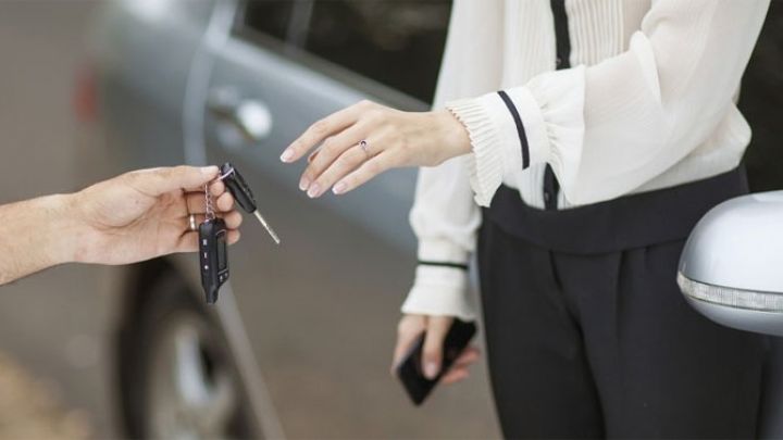 Avtomobil biznesinin vəziyyəti ağırlaşmaqda davam edir