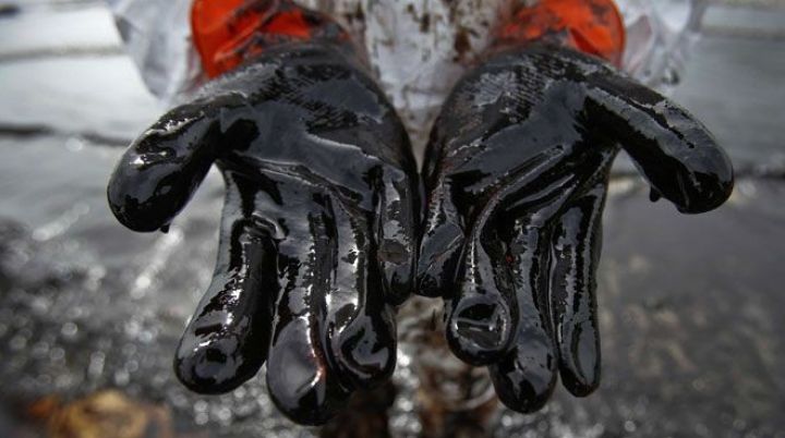 ABŞ-da ehtiyatların azalacağı proqnozu ilə neft bahalaşır  