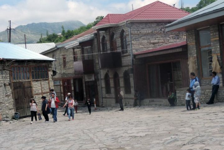 Lahıca 20 minlik axın