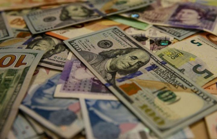 RƏSMİ məzənnələr açıqlandı - NƏZƏRLƏR MƏRKƏZİ BANKDA 