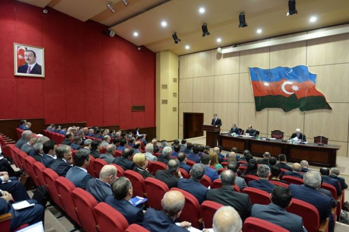 Əmlak Məsələləri Dövlət Komitəsində müşavirə keçirilib