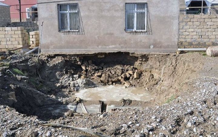 “Azərsu” 200-dən çox obyekt, 2 mindən çox evin sökülməsini istəyir