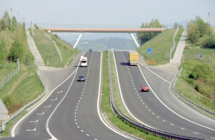 "Ənənəvi regional inkişaf proqramlarından imtina edilməlidir"