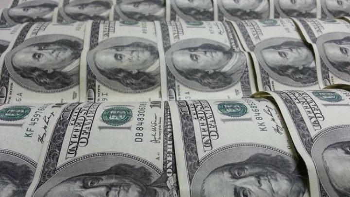 Neft Fondu Yanvarda hərraclarda satdığı Dolların məbləğini açıqladı