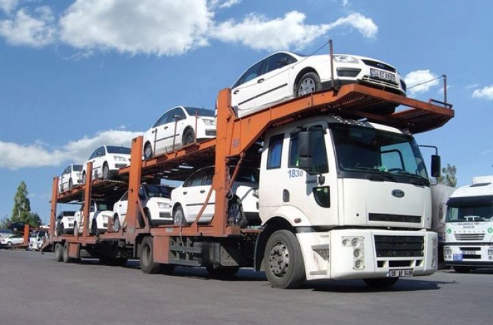 Gürcüstandan Azərbaycana avtomobil idxalı 6 dəfədən çox artıb